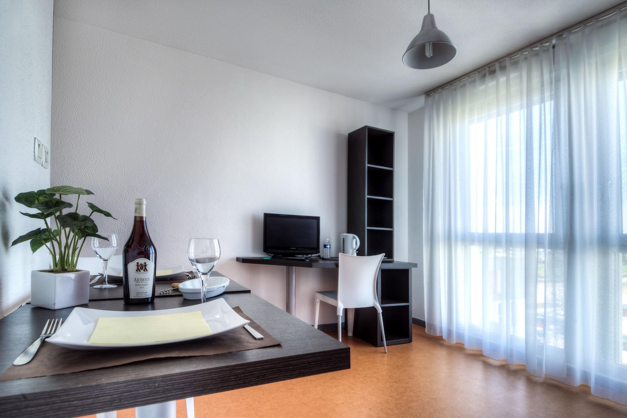 Comfort Aparthotel Besancon Hauts Du Chazal מראה חיצוני תמונה
